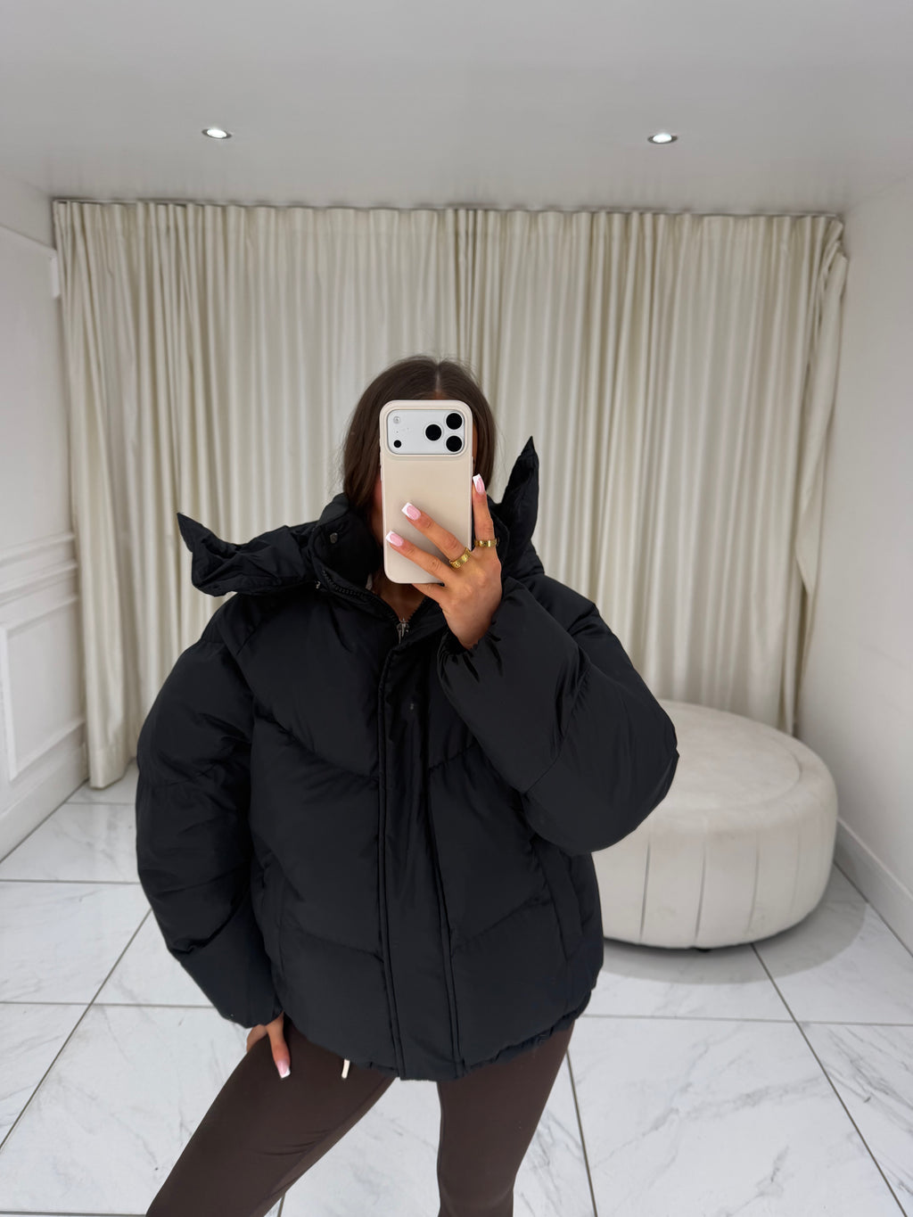 NAOMI Long Sleeved Cropped Puffer Jacket In Black