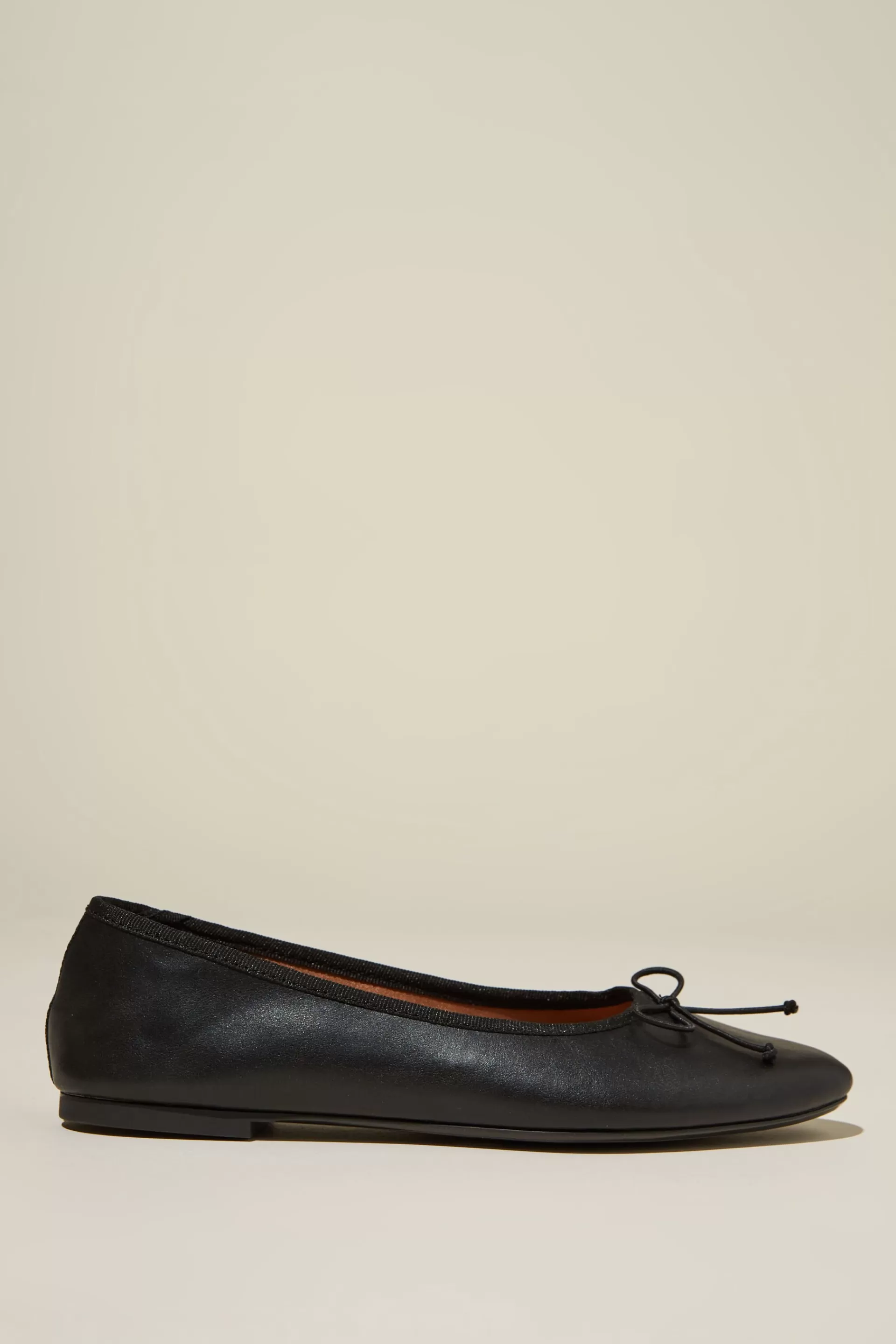 Cotton On Ballet Flats & Loafers*Amy Round Ballet Blacksmooth