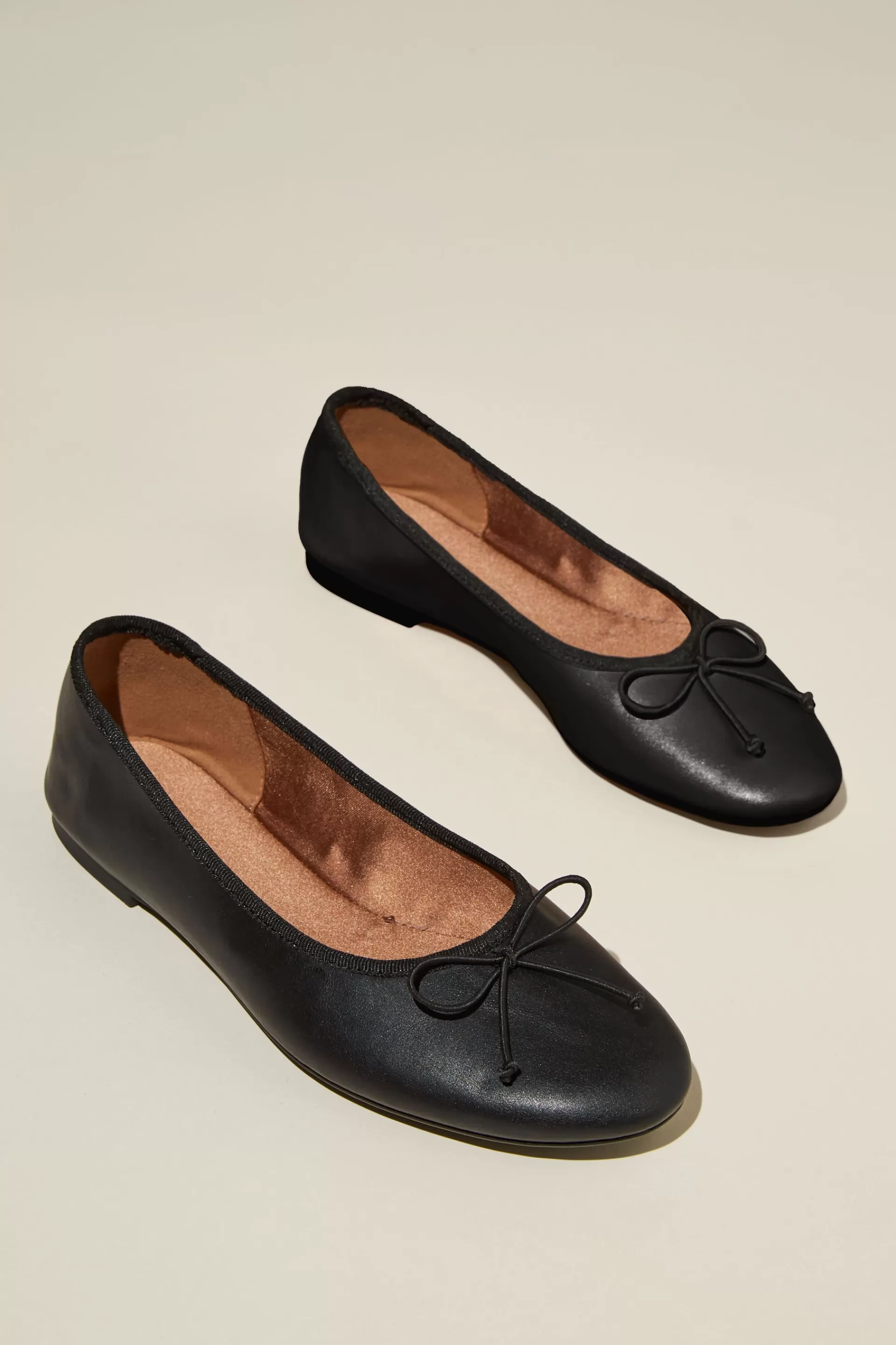 Cotton On Ballet Flats & Loafers*Amy Round Ballet Blacksmooth