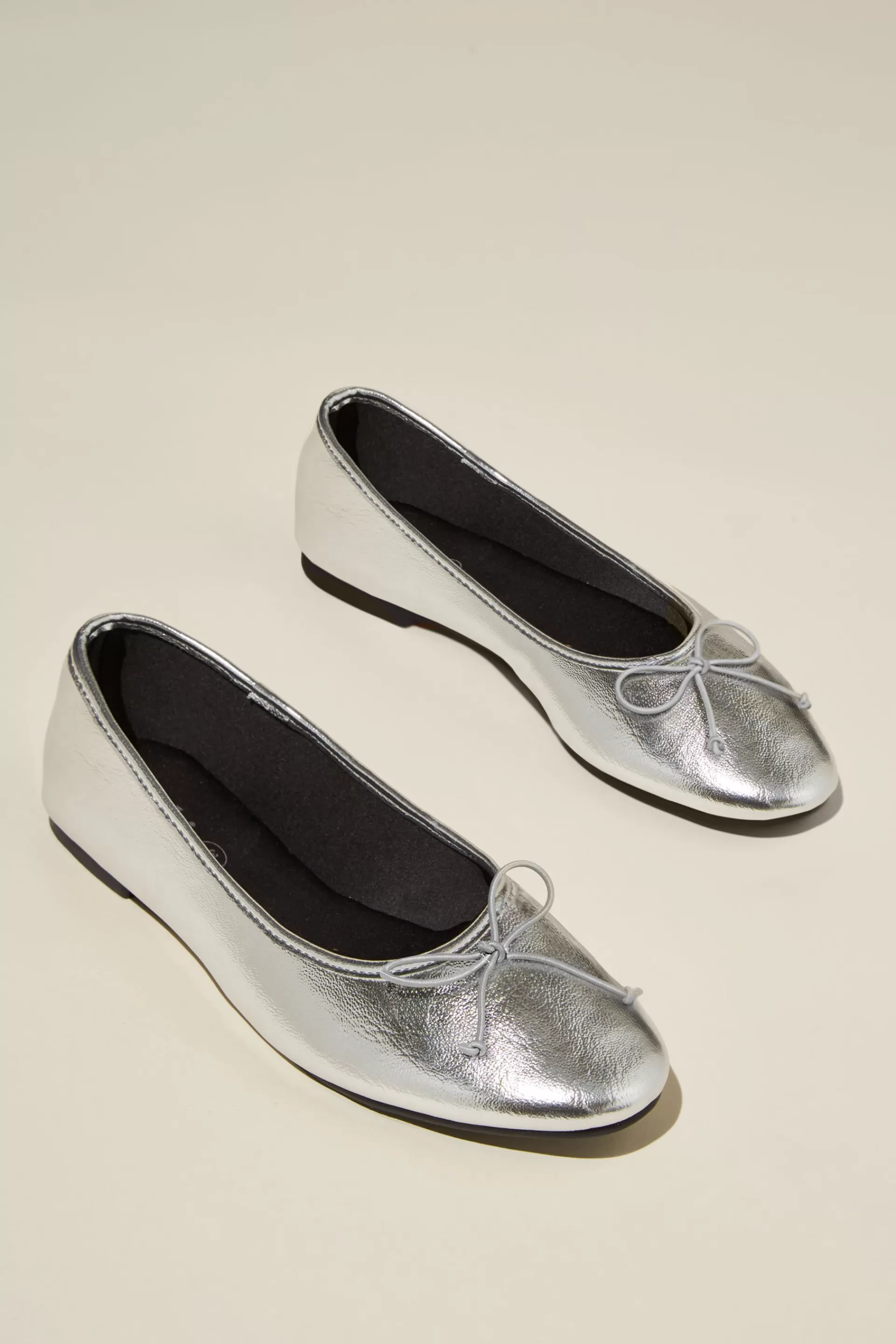 Cotton On Ballet Flats & Loafers*Amy Round Ballet Silvertextured