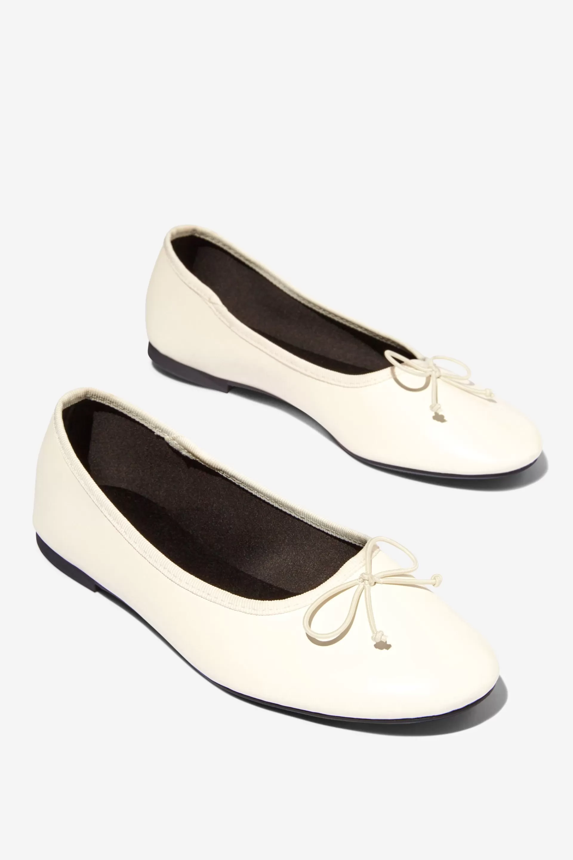 Cotton On Ballet Flats & Loafers*Amy Round Ballet Vanillasmooth